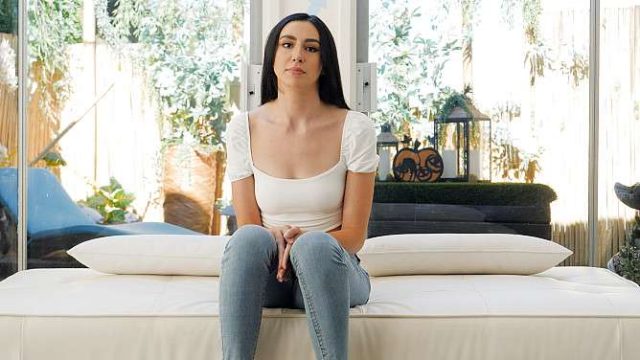 Net Girl: Angelina – Naughty Nurse