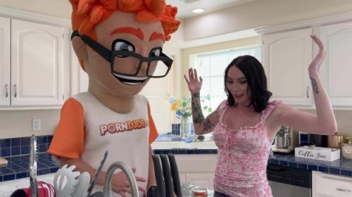 Porn Dude Casting – Indica Marie Cooks Up Something Sweet with Porn Dude