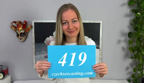 April Hugs – Czech Sex Casting 419